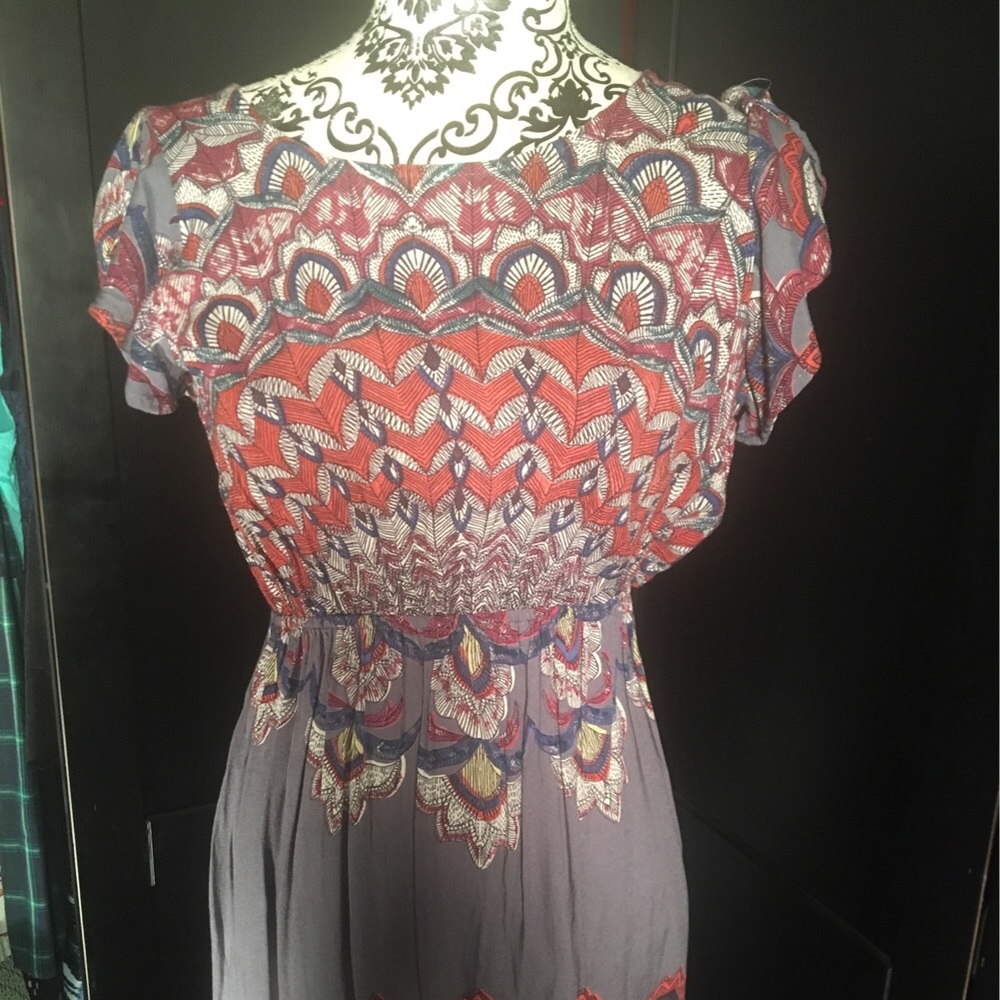 Floral print sundress with peekaboo back
